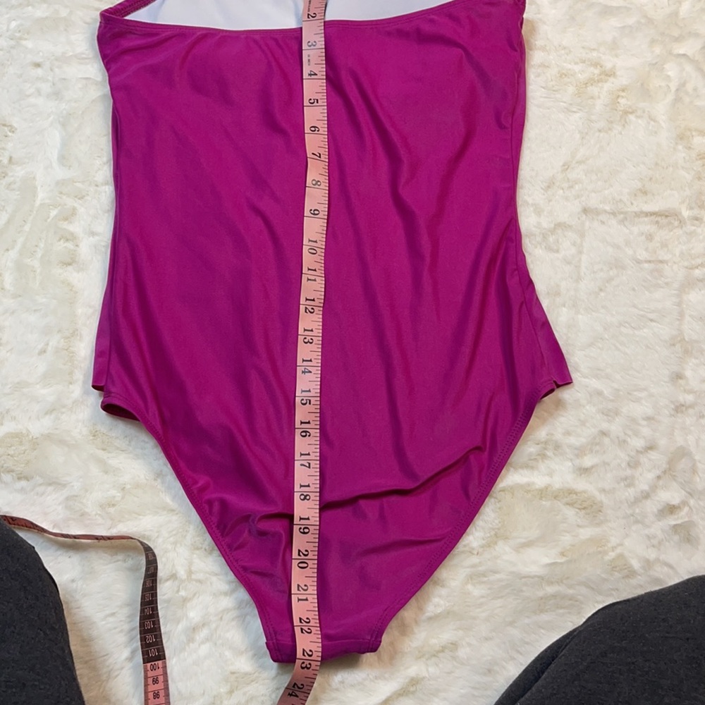Pink Bathing suit 🩱 - Picture 4 of 8